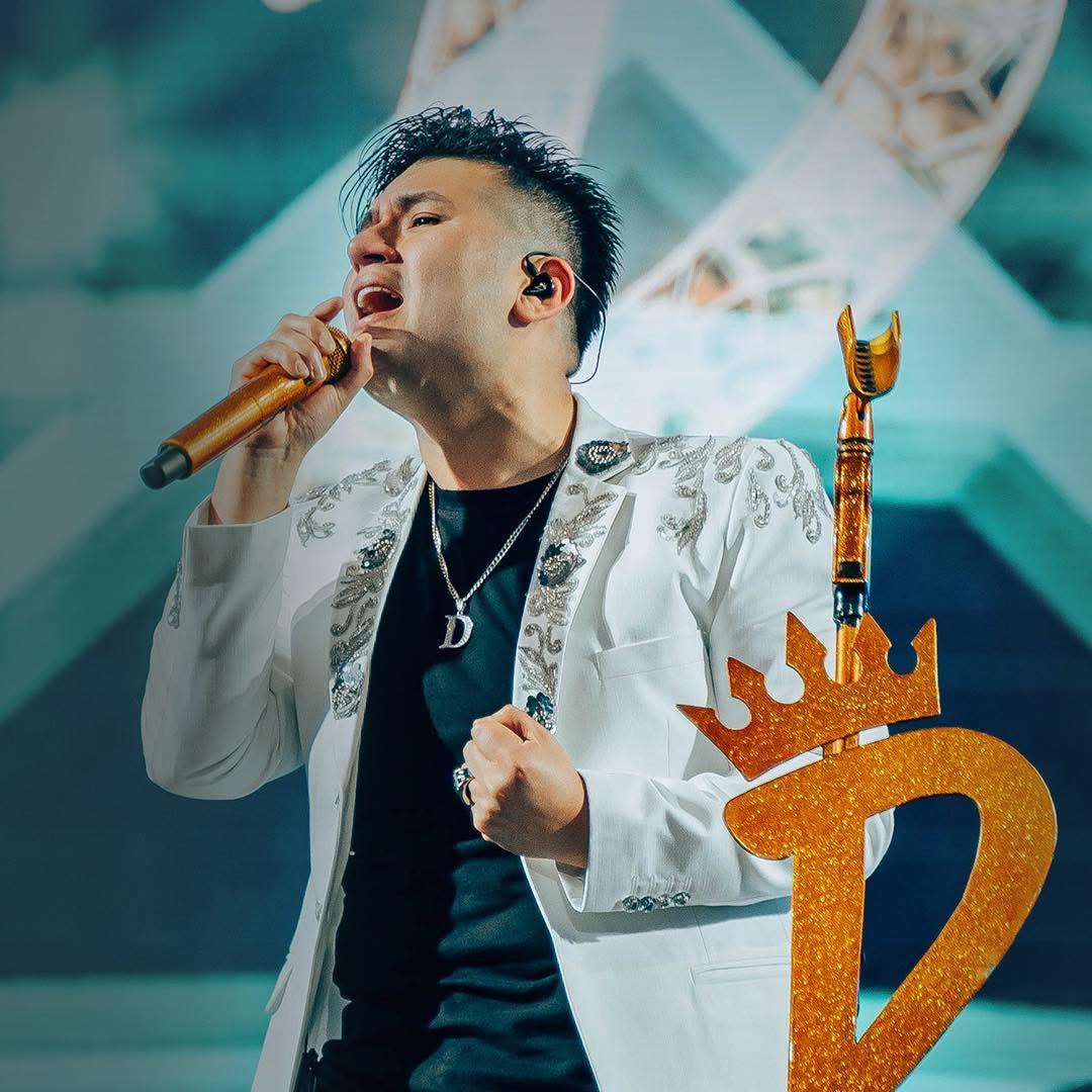 DEYVIS OROSCO & SU GRUPO NECTAR